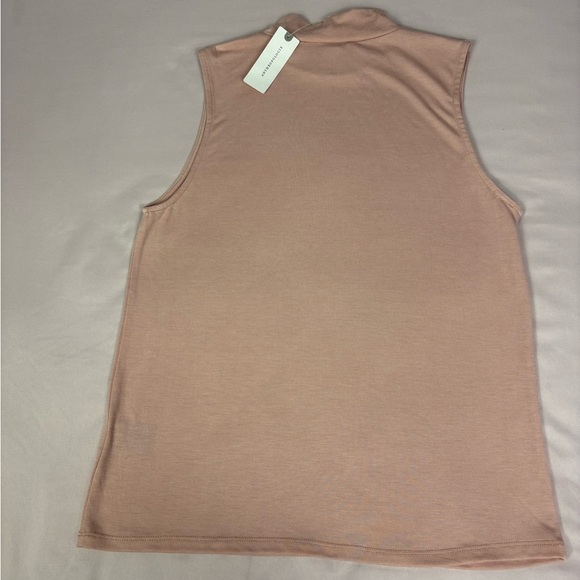 Cupcakes & Cashmere Peach Tank Top - Picture 6 of 9